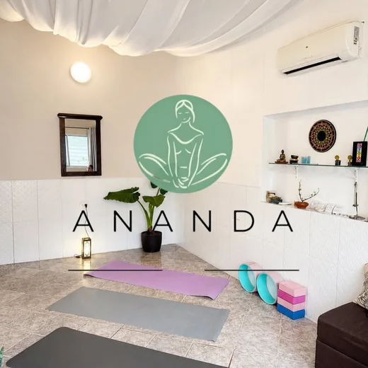 Imagen publicada por Ananda Yoga en su perfil oficial